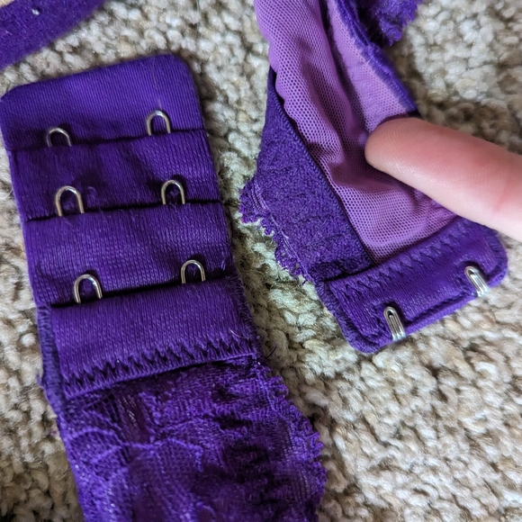 Victoria Secret Purple Floral Lace Biofit Push Up Bra Adjustable Straps Size 34D - Picture 7 of 9